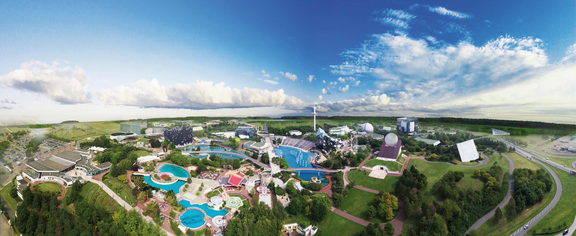 Vista aérea de parte de las instalaciones del parque de atracciones francés.