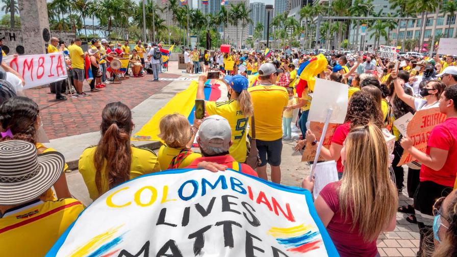 Las calles de Colombia claman de nuevo contra la violencia policial