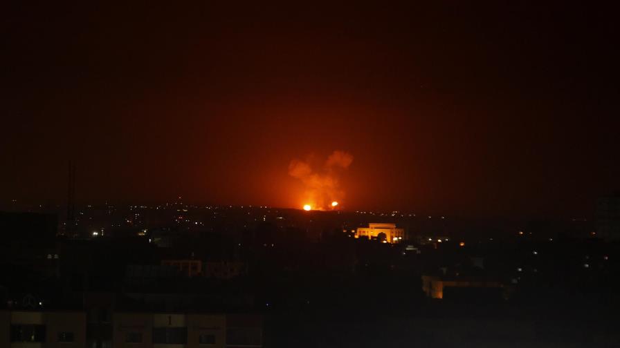 Israel ataca Gaza y Siria en respuesta a ofensiva palestina