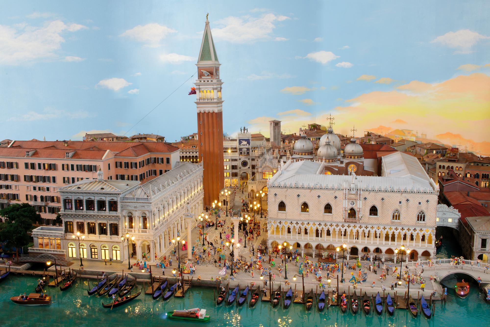 Impresionante maqueta de la ciudad de Venecia con sus principales monumentos pormenorizados.