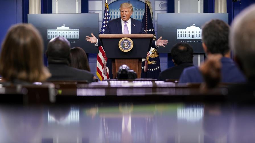 Trump reconoce que frena fondos para voto por correo Trump reconoce que frena fondos para voto por correo