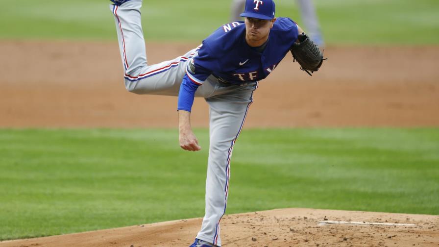 Gibson y Dietrich guían a Rangers a triunfo sobre Rockies