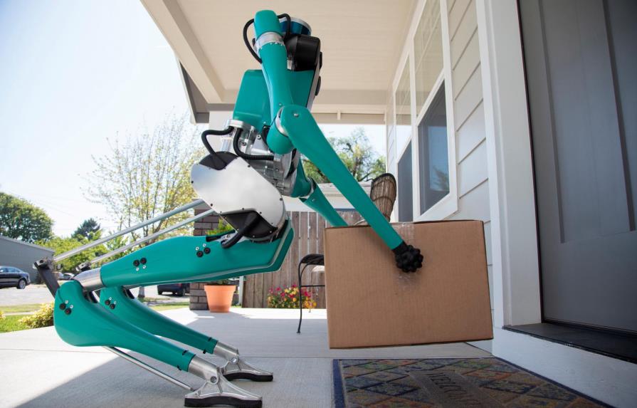Digit el robot mensajero que te llevará tu paquete a casa