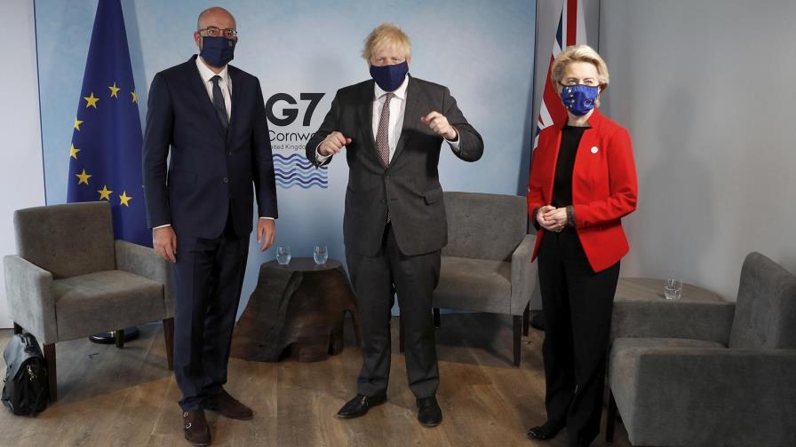 Johnson se reúne con jefes UE en medio de disputa por Brexit