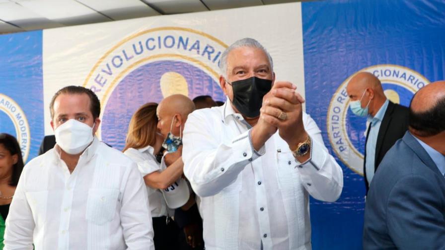 Andrés Bautista se suma a las actividades del PRM en acto en su natal Moca