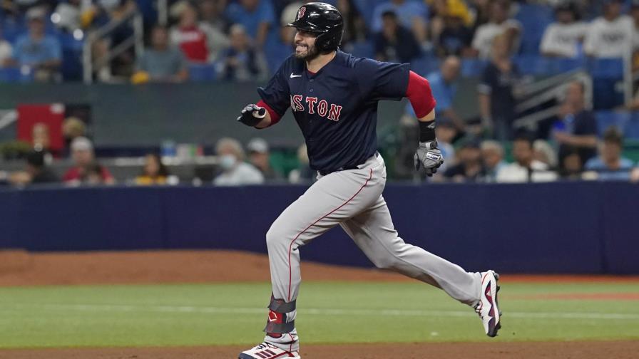 Medias Rojas igualan serie divisional ante Rays