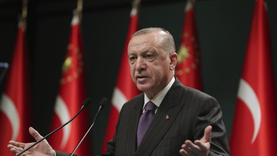 Encierro en Turquía para detener contagio del virus Encierro en Turquía para detener contagio del virus