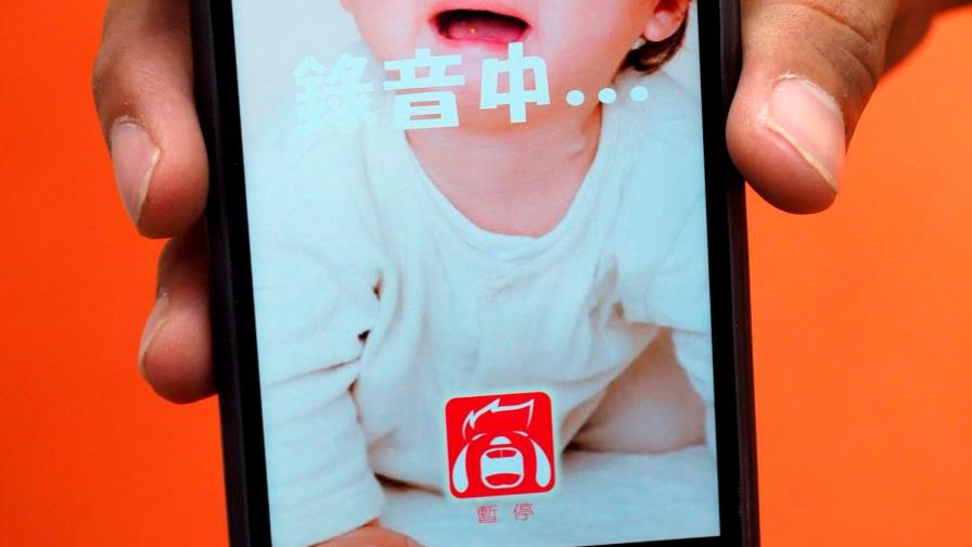 Hackers afirman que pueden romper el bloqueo de huellas dactilares de cualquier teléfono inteligente Hackers afirman que pueden romper el bloqueo de huellas dactilares de cualquier teléfono inteligente