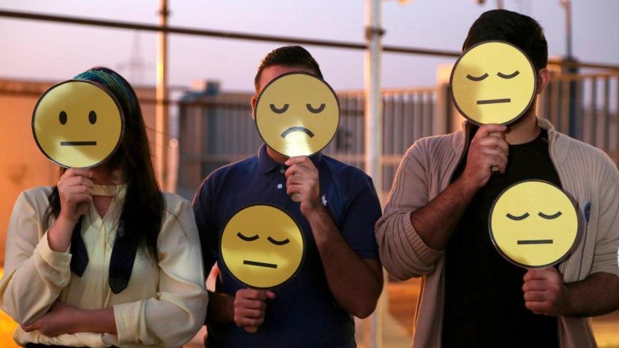 Cómo convertirse en “emoji”: la nueva moda en redes sociales Cómo convertirse en “emoji”: la nueva moda en redes sociales