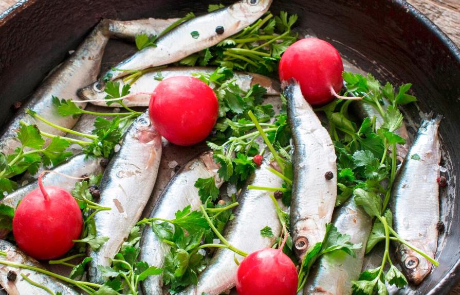 Las dietas a base de plantas y pescado reducen la gravedad del COVID-19 