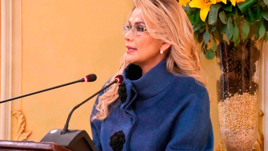 Constitucional de Bolivia amplía mandato de Gobierno interino Constitucional de Bolivia amplía mandato de Gobierno interino