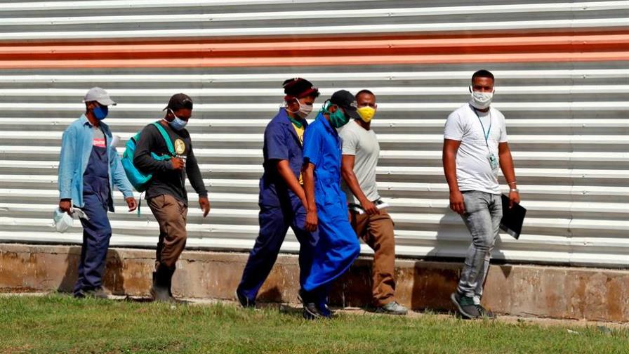 Cuba suma 3 casos de COVID-19 después de su primer día sin contagios en meses