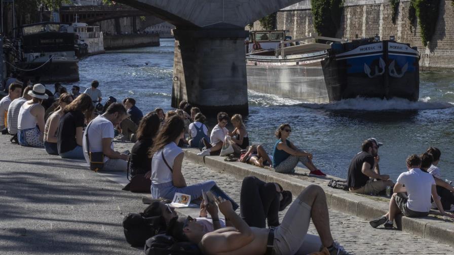 Estilo de vida francés resurge con apertura de restaurantes