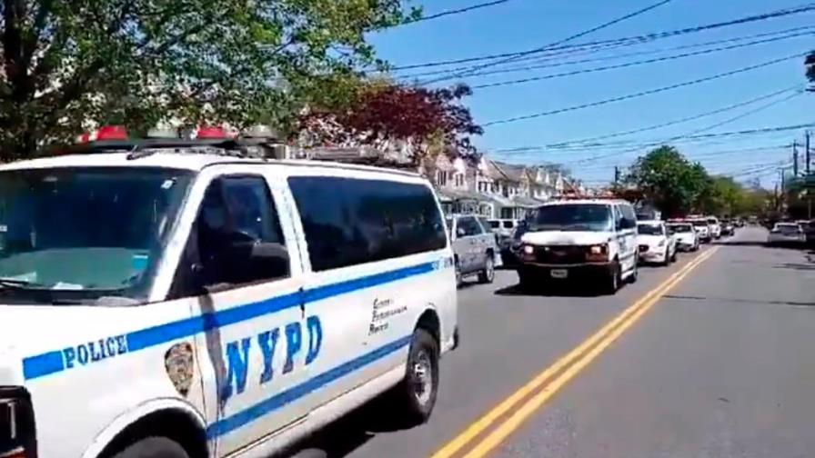 VIDEO | Policías salen en caravana a celebrar el décimo cumpleaños de niño en Brooklyn