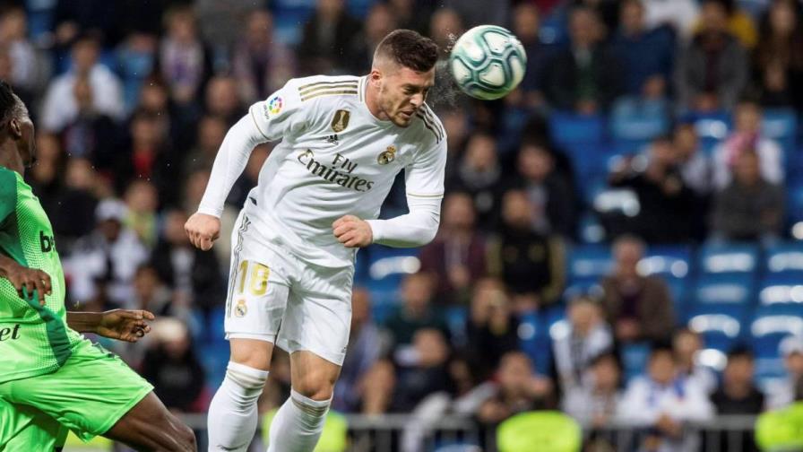 Real Madrid anuncia que Jovic sufrió fractura en el pie derecho