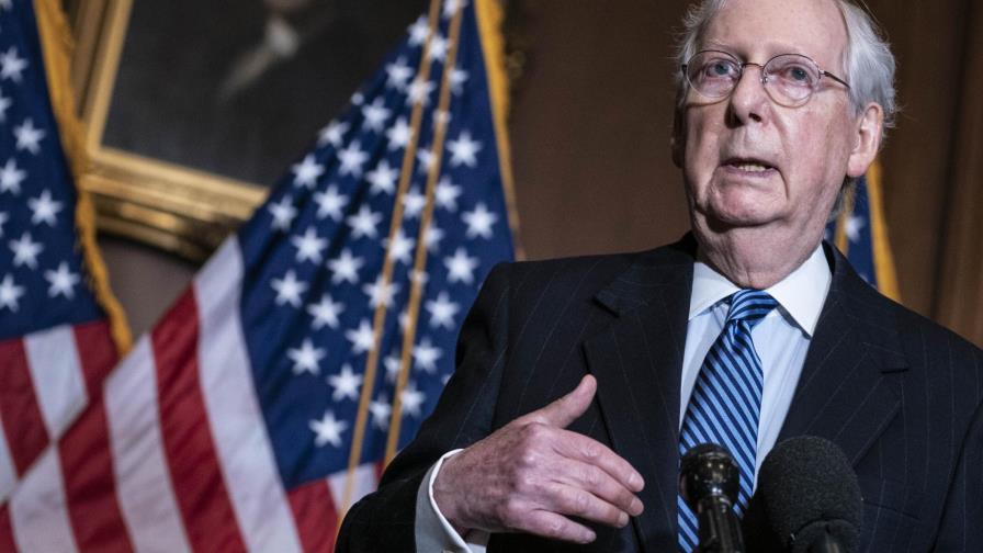 Mitch McConnell insta a Senado a aprobar ley de Defensa Mitch McConnell insta a Senado a aprobar ley de Defensa