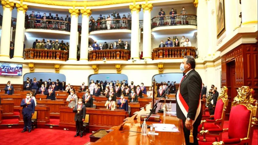 La concentración de poder, una preocupación en Perú tras salida de Vizcarra