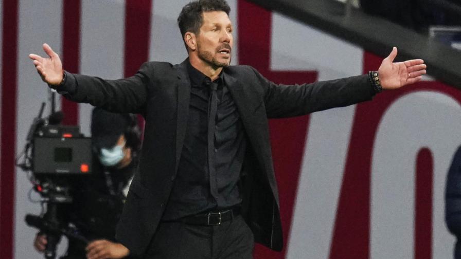 Valencia arranca un agónico empate 3-3 al Atlético
