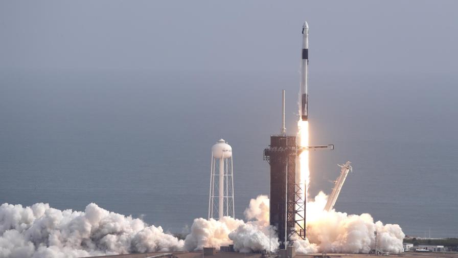 SpaceX completa última prueba de su cápsula para tripulación
