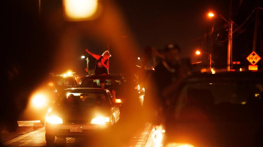 Wisconsin: Protestas pacíficas tras noche de caos Wisconsin: Protestas pacíficas tras noche de caos