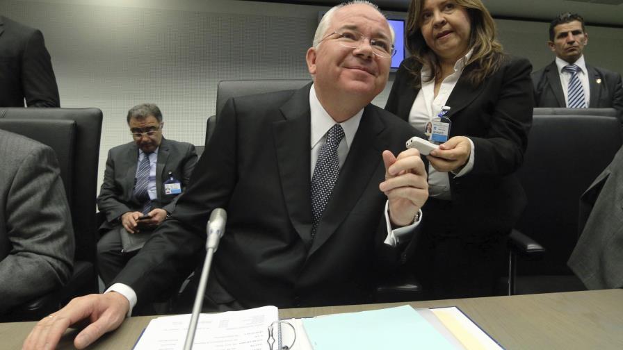 Empresa de Houston cesa demanda contra exministro venezolano Empresa de Houston cesa demanda contra exministro venezolano