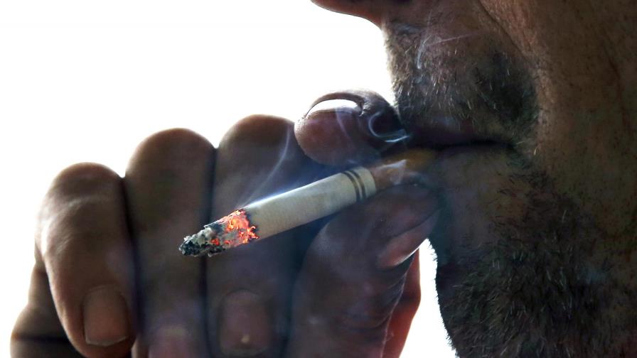 Massachusetts prohibirá venta de tabaco con sabores