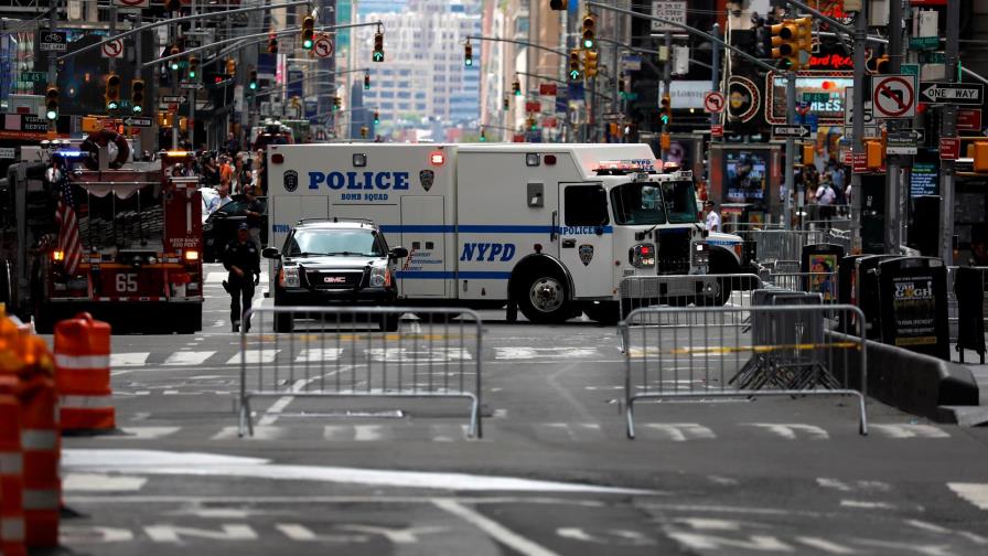 La Policía evacúa temporalmente parte de Times Square por paquete sospechoso
