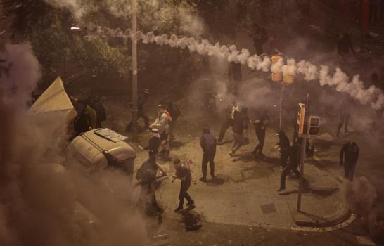 Barcelona: alcaldesa pide cese de la violencia Barcelona: alcaldesa pide cese de la violencia