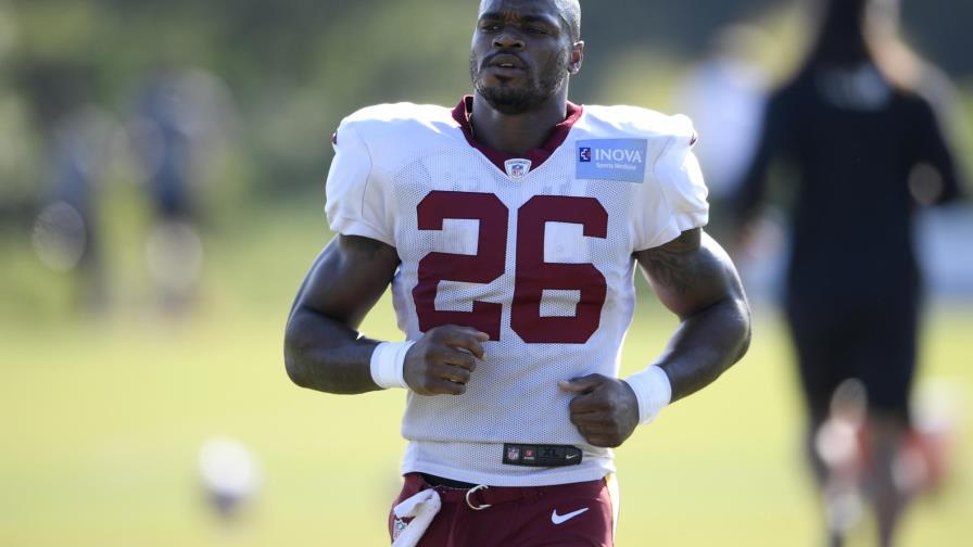 Washington cesa al running back Adrian Peterson