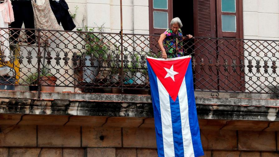Cuba conmemora su Día de la Rebeldía Nacional en pleno auge del COVID-19