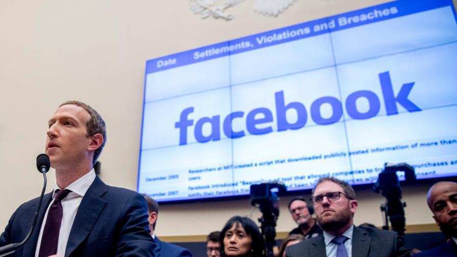 Caen acciones de Facebook por reportes de medida contra apps