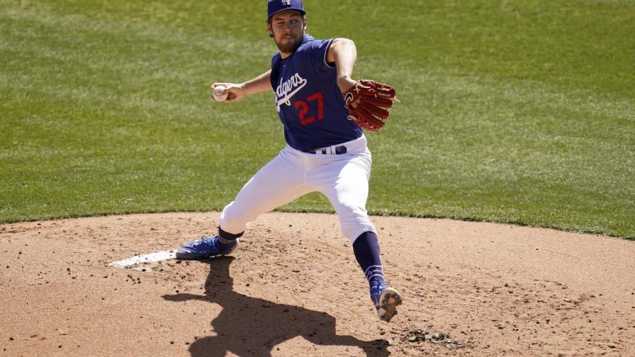 Bauer afina lanzamientos en pretemporada; resultados del Cactus y la Toronja