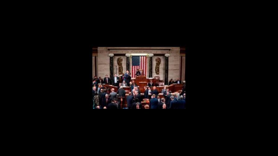 Cámara Baja de EEUU aprueba proyecto contra el veto migratorio de Trump