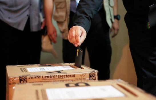 PRM y los opositores chocan por pliego de reclamos para elecciones