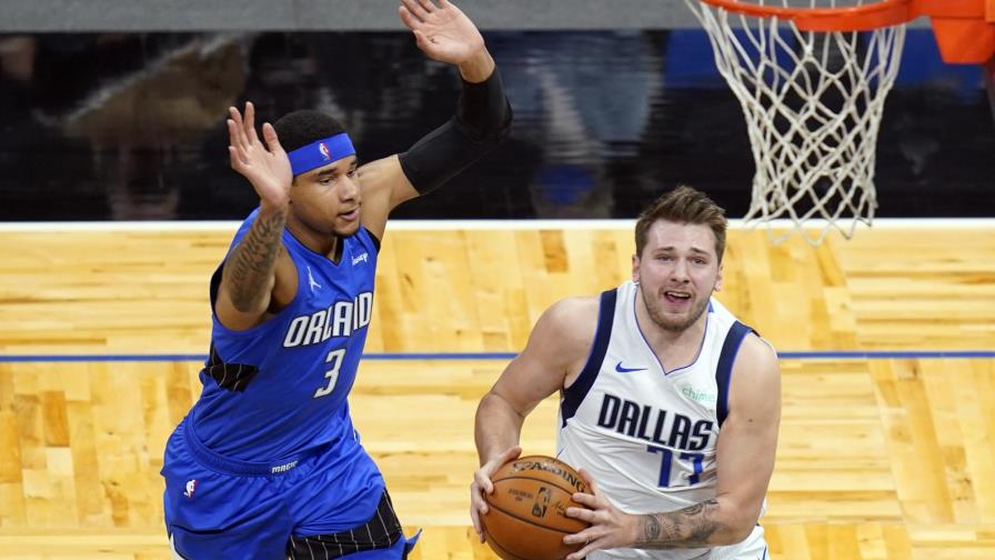 Con 33 puntos de Doncic, Mavs vencen al Magic