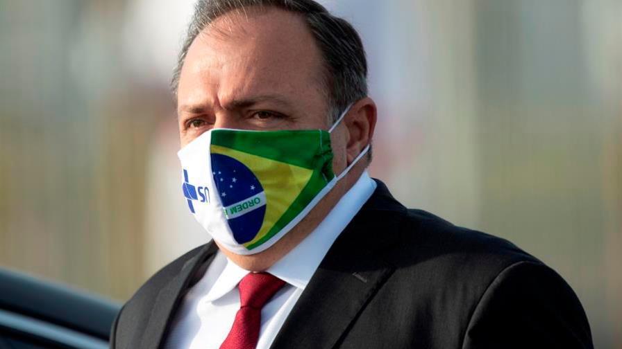 Ministro de Brasil dice que número de muertes por COVID no hacen diferencia Ministro de Brasil dice que número de muertes por COVID no hacen diferencia