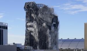 Antiguo casino de Trump queda reducido a escombros