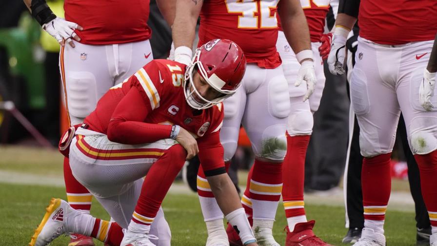 Mahomes recibe luz verde para liderar a Chiefs ante Bills