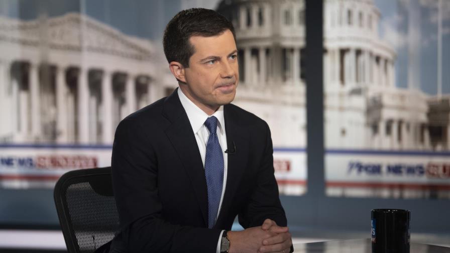 Precandidato demócrata admite haber consumido marihuana