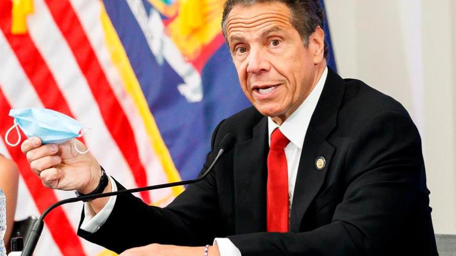 Nueva York amenaza con fuertes sanciones a fraudes con las vacunas de covid