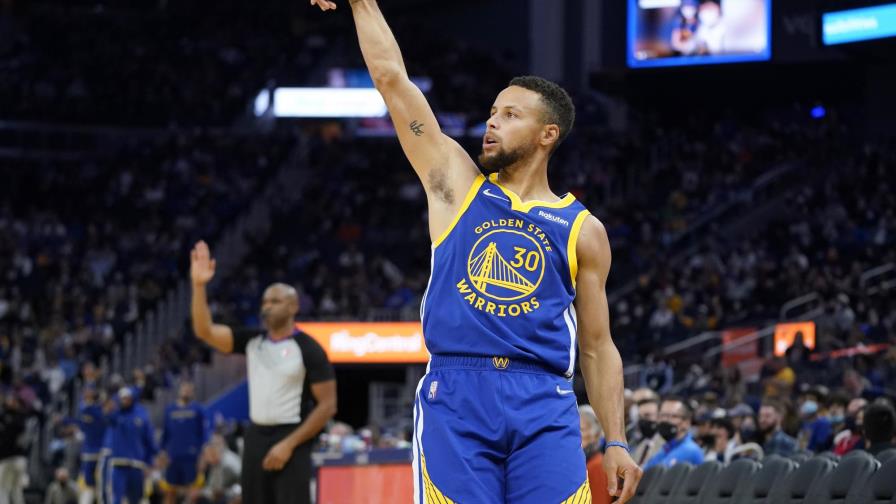 Warriors apalean a Thunder pese a dar mucho descanso a Curry Warriors apalean a Thunder pese a dar mucho descanso a Curry
