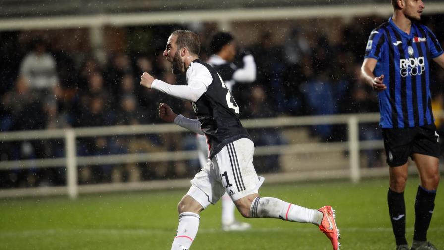 Con doblete de Higuaín, Juventus remonta y vence a Atalanta Con doblete de Higuaín, Juventus remonta y vence a Atalanta