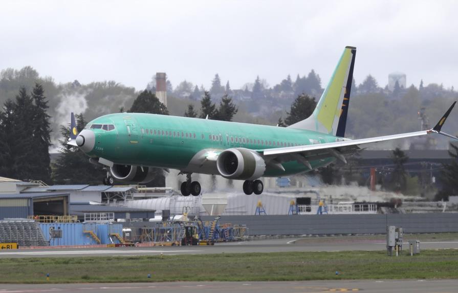 Culpan a Boeing y FAA por certificación del 737 Max