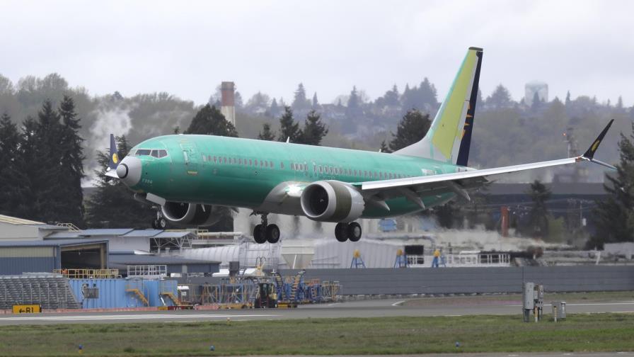 Culpan a Boeing y FAA por certificación del 737 Max