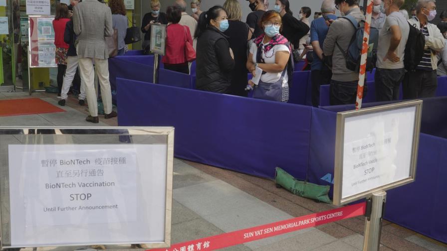Hong Kong pausa uso de vacuna de Pfizer por empaque