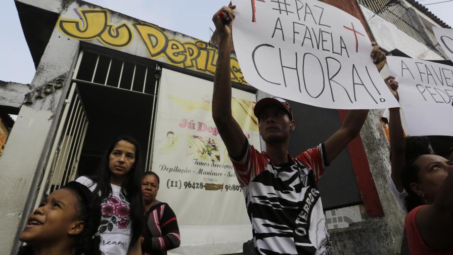 Brasil: Residentes de favela protestan por muertes en redada
