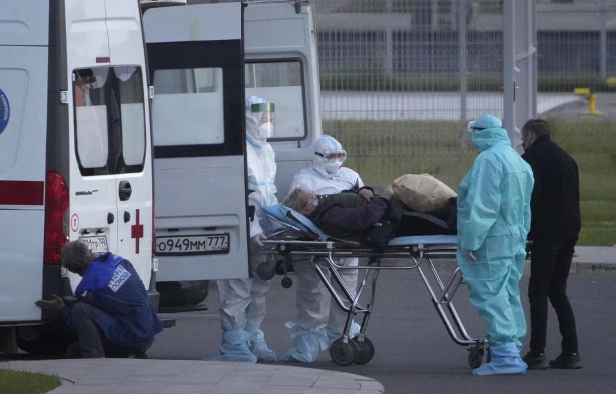 Rusia alcanza un nuevo récord de contagios y muertos
