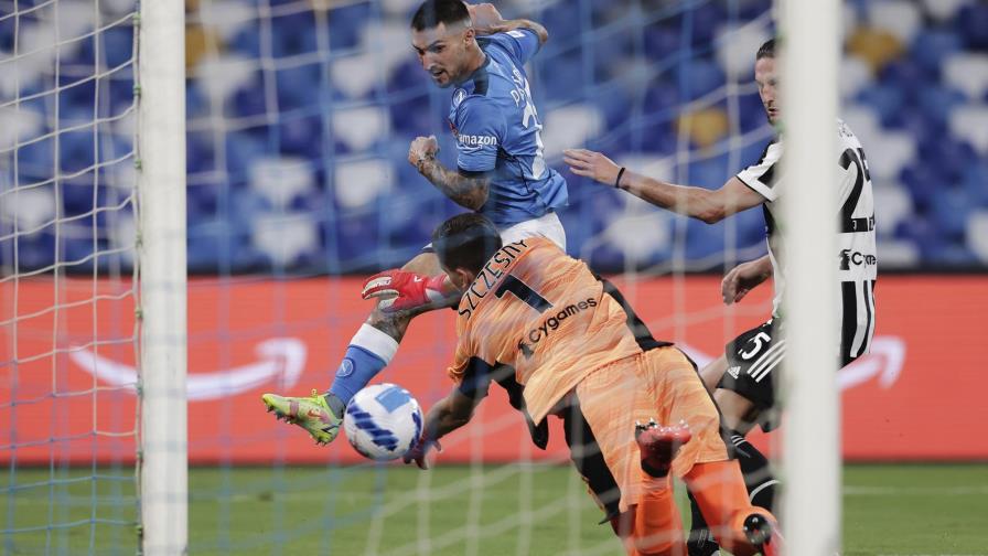 Sin Ronaldo, cae Juventus en Nápoles en la Serie A italiana