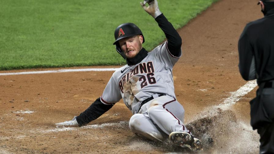 Diamondbacks superan a Rojos en 10 innings