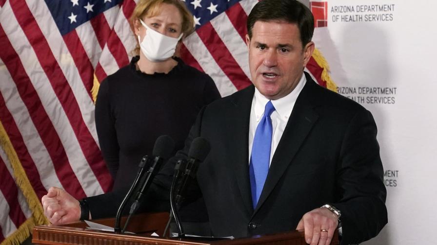 Advierten a 3 estados sobre normativas del COVID-19